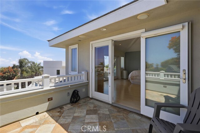Building Photo - 628 Via Monte Doro