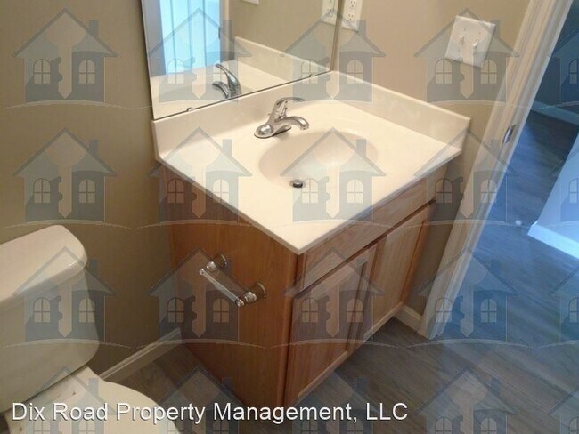 Building Photo - 3 br, 2.5 bath House - 410 McEwing Drive,