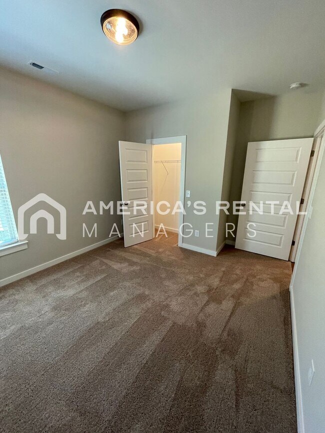 Building Photo - MOVE IN SPECIAL!! Home for Rent in Cullman, AL!! Available to View Now!!! Sign a 13 Month Lease b...
