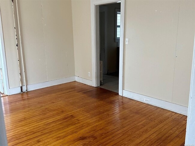 Building Photo - 90 Grant Ave