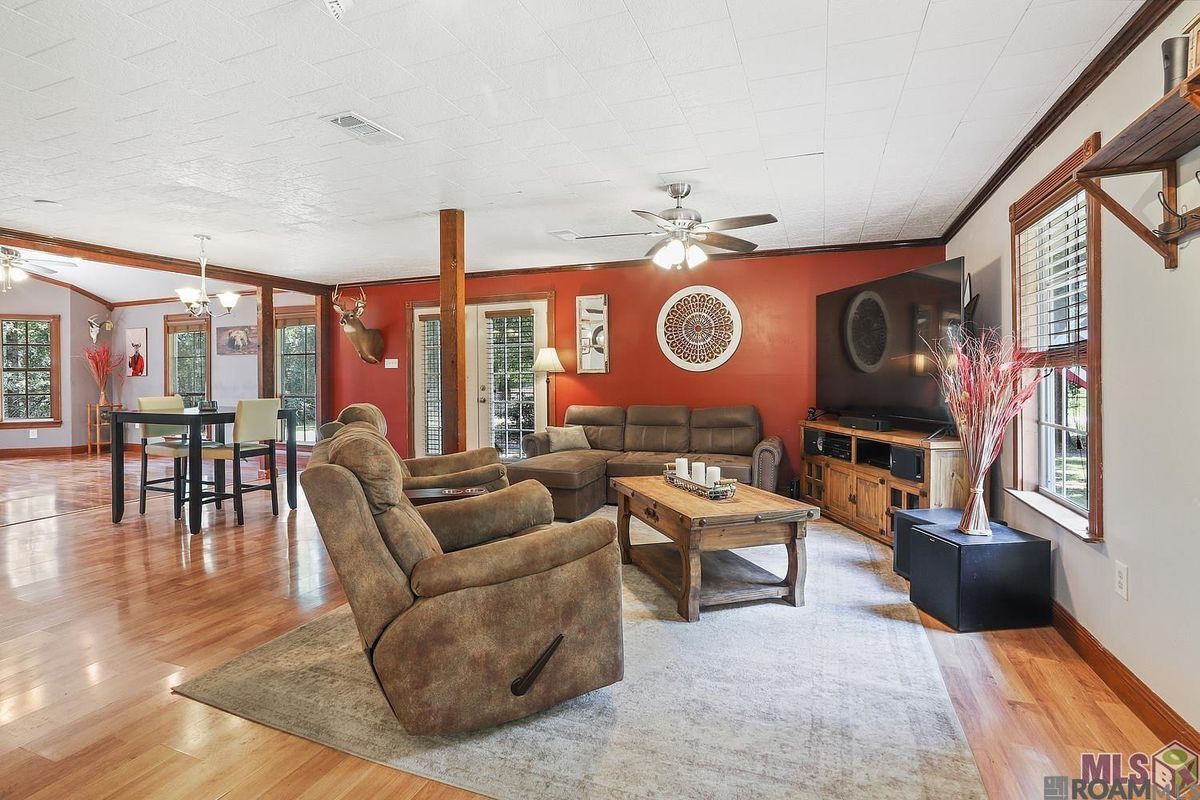 Building Photo - 28081 Charlie Watts