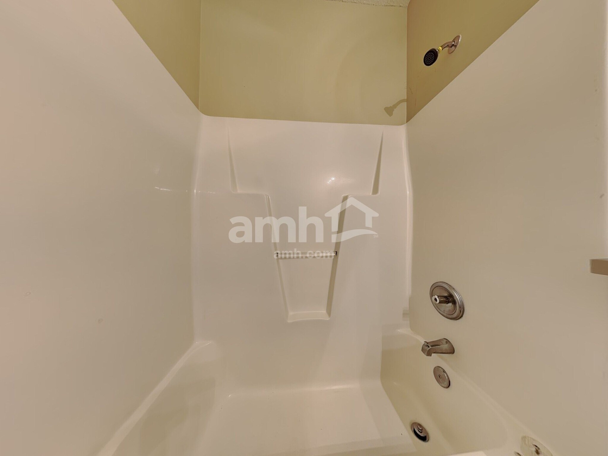 Building Photo - 435 Wrayhill Dr