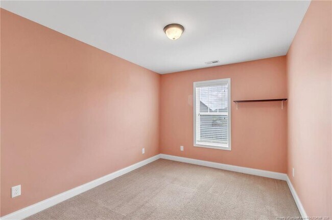 Building Photo - 127 Ganton Dr