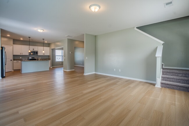 Building Photo - 242 Enclave Wy