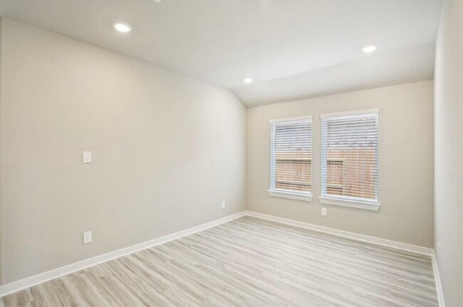 Building Photo - 6250 Brazos Trl Dr