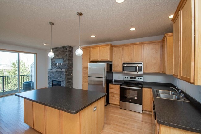 Building Photo - 4665 Victor Path