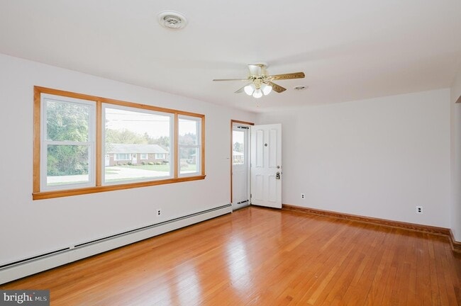 Building Photo - 1016 Winfield Dr