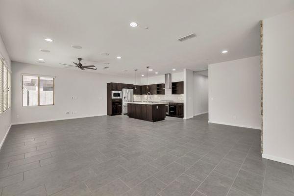 Building Photo - 1665 E Lafayette Ave