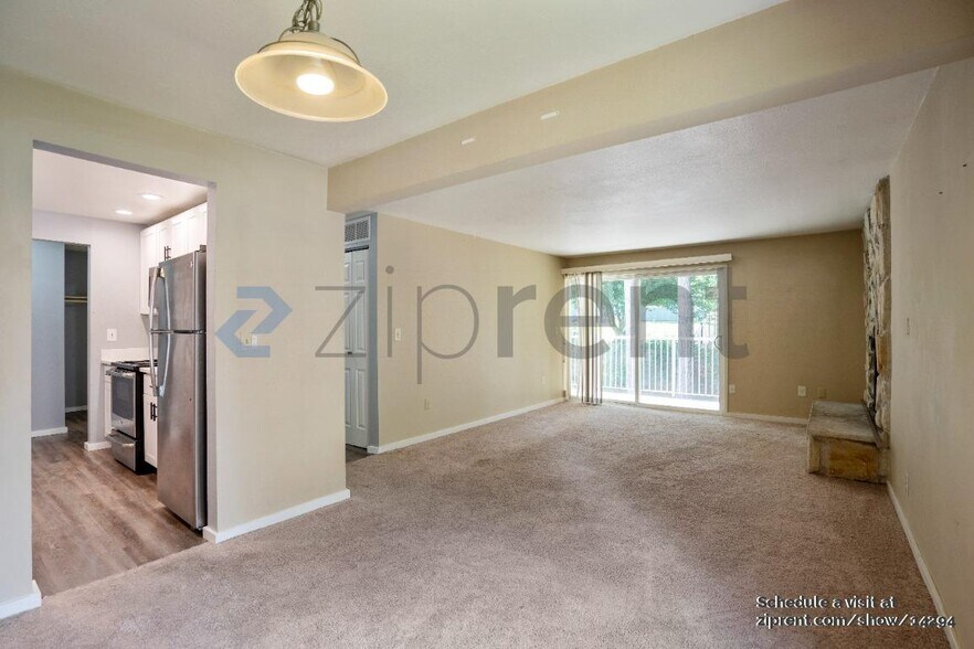 Building Photo - 9807 NE 124th St