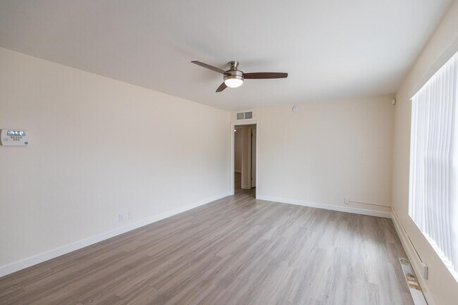 Building Photo - 8352 N 3rd St