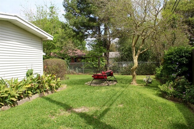 Building Photo - 5542 Turtle Creek Rd