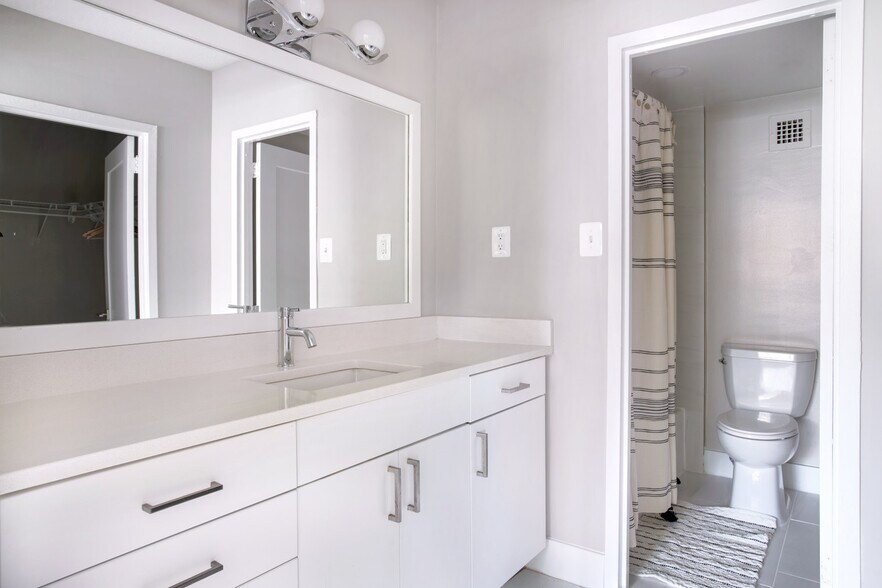 Building Photo - 1515 Richmond Hwy