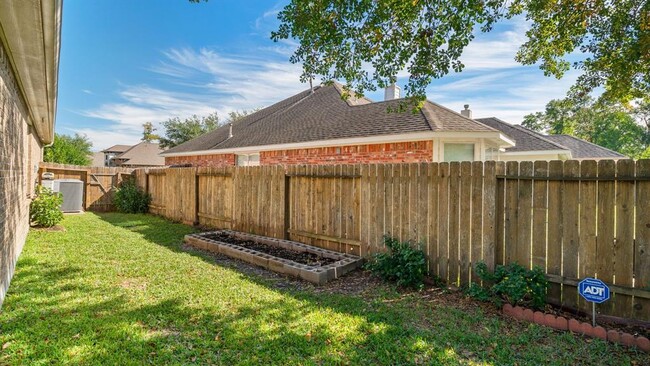 Building Photo - 24523 Split Rail Ridge