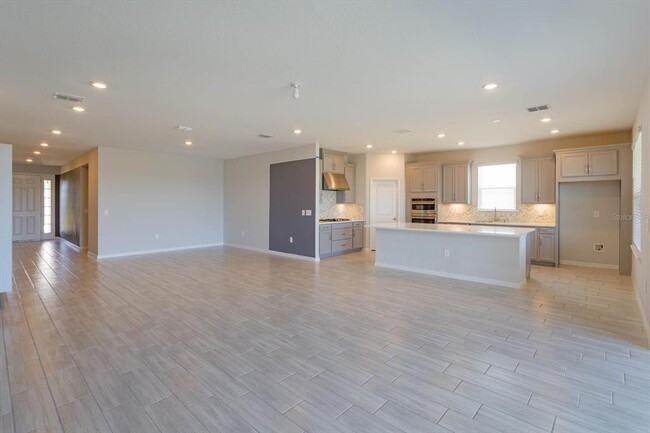 Building Photo - 2118 Old Holw Ln