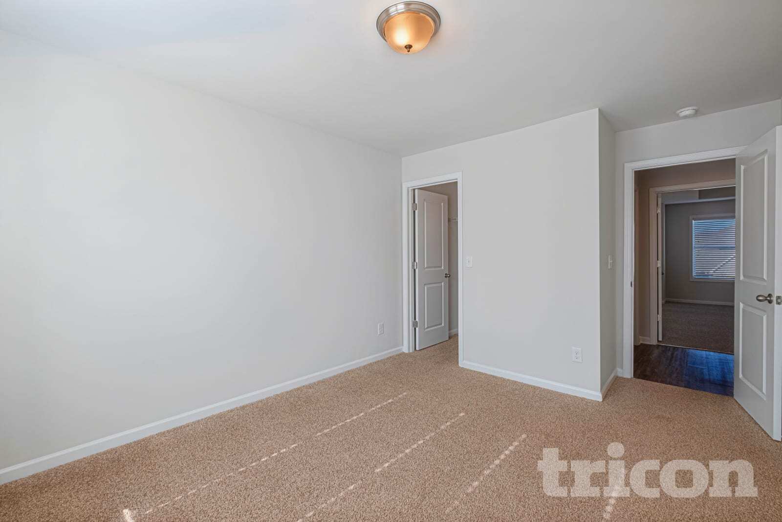 Building Photo - 4035 Evelyn View Ct