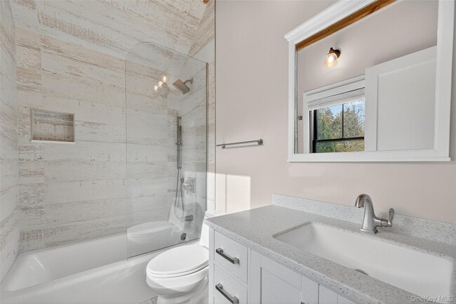 Building Photo - 52 Ackerman St