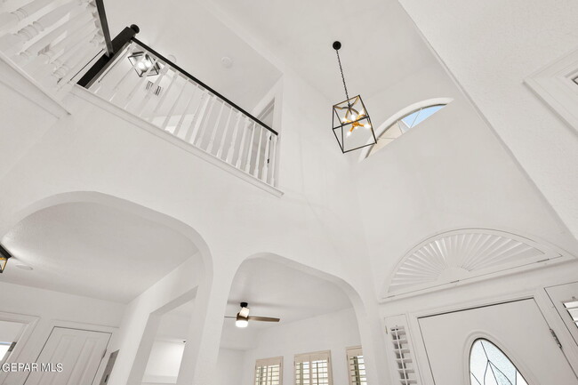 Building Photo - 11309 Loma Linda Cir