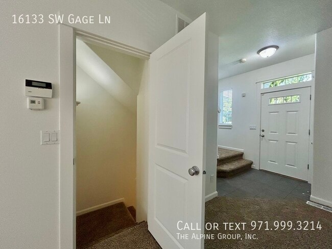 Building Photo - 16133 SW Gage Ln