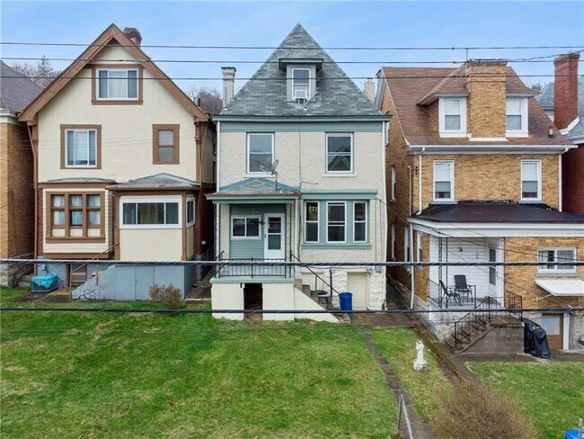 Building Photo - 1020 Jancey St