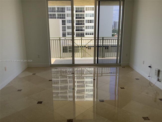 Building Photo - 2080 S Ocean Dr