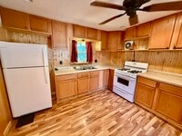 Building Photo - 802 2nd St NW