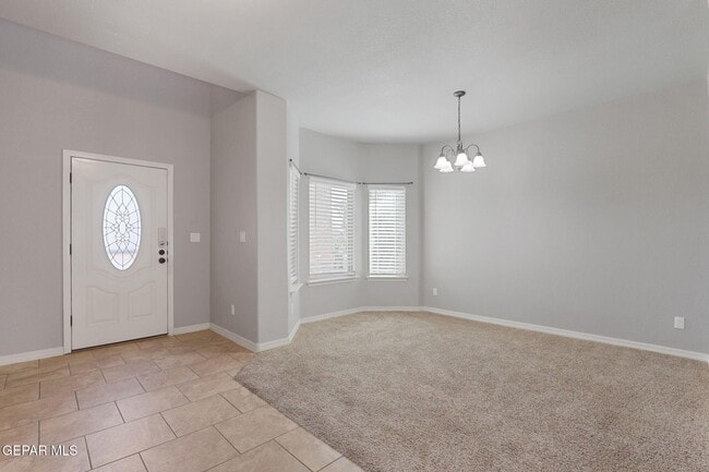 Building Photo - 363 Duskwood St