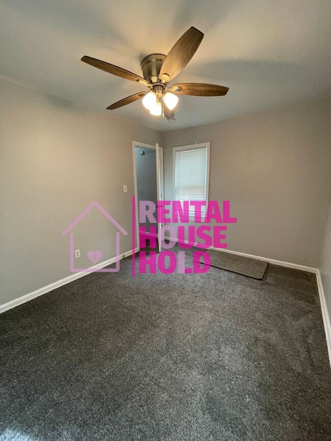Building Photo - Security Deposit Slashed in Half just $500...