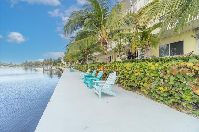 Building Photo - 6520 N Ocean Blvd