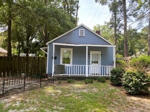 Building Photo - Rosewood