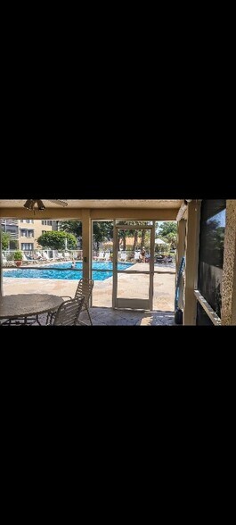 Building Photo - 15171 Cedarwood Ln