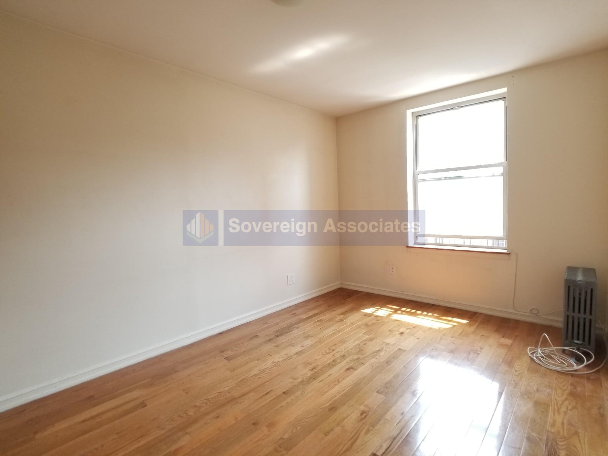 Building Photo - 707 W 171st St