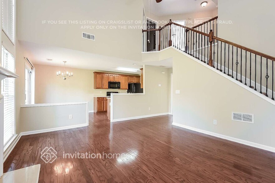 Building Photo - 543 Watercress Dr