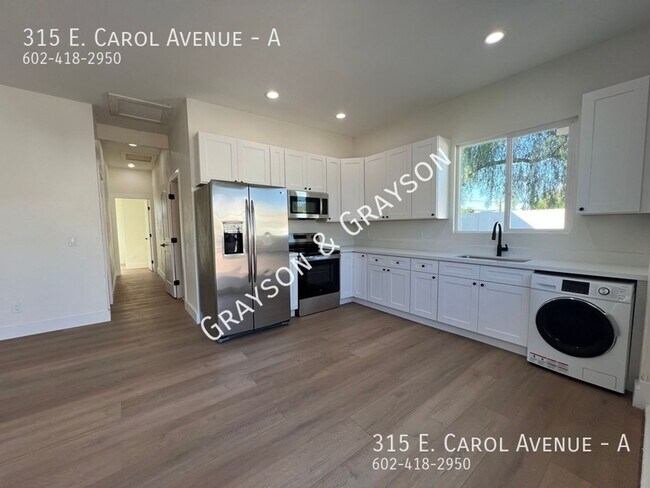 Building Photo - 315 E Carol Ave