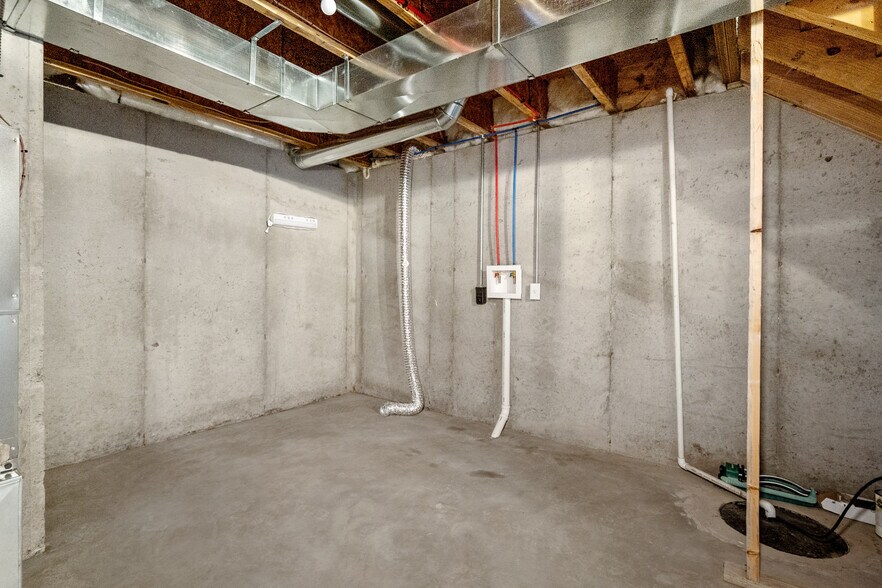 Building Photo - 3571 Wheelhouse St