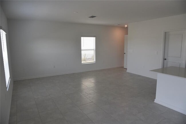 Building Photo - 553 Bell Prairie Cir