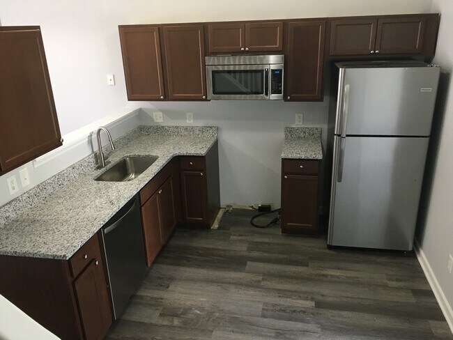 Building Photo - 26 Belhaven Dr