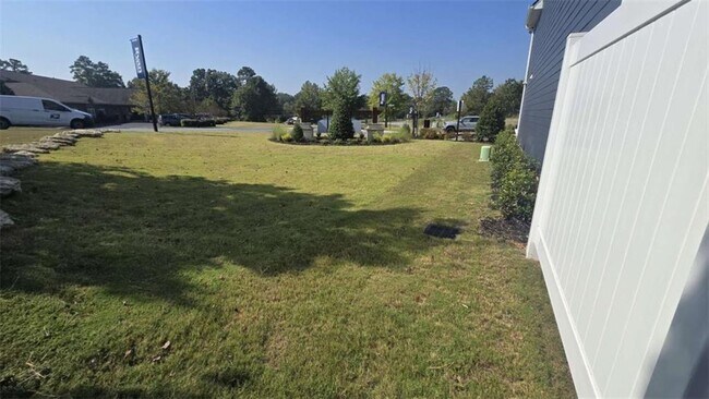 Building Photo - 12 Downing Dr