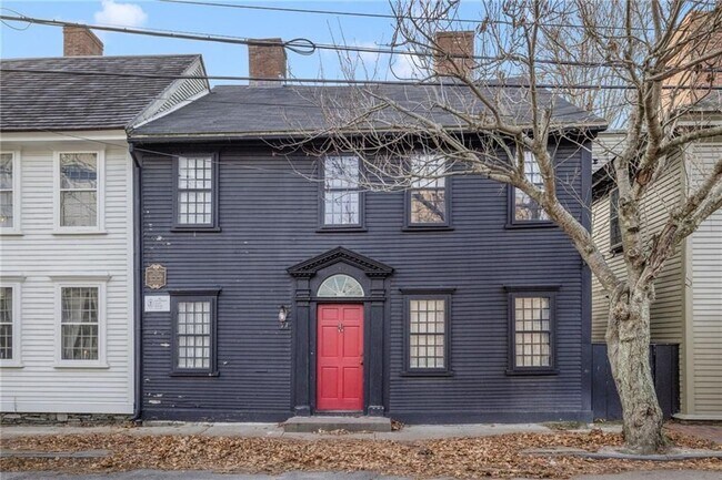 Building Photo - 73 Thames St