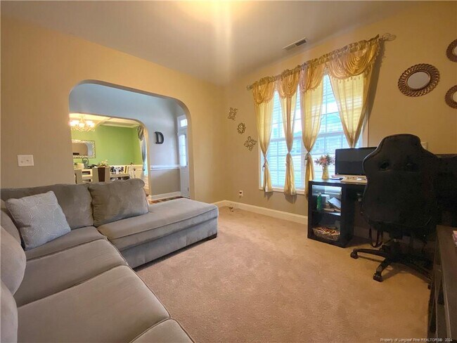 Building Photo - 28 Torrington Ridge