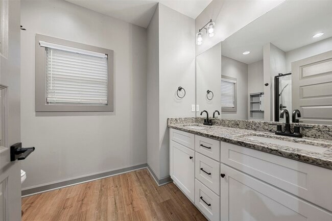 Building Photo - 3107 White Ash St