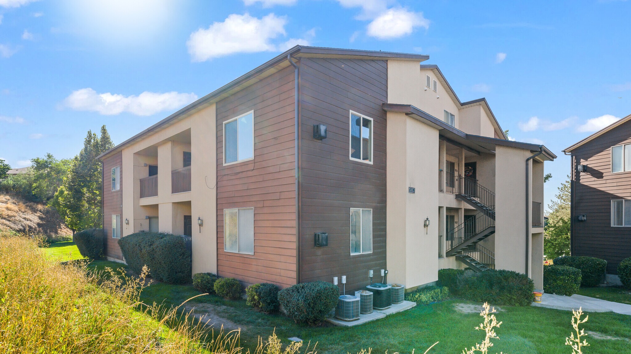 Building Photo - 9225 S Jefferson Cv