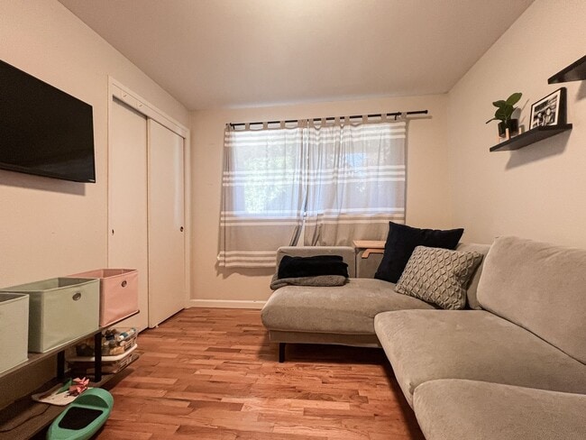 Building Photo - 4Bd/1.5Ba Seattle House