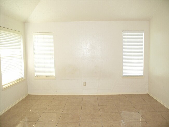 Building Photo - 2526 Doverglen Dr