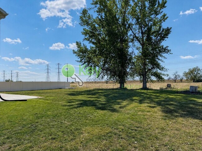 Building Photo - 374 Wellington Dr