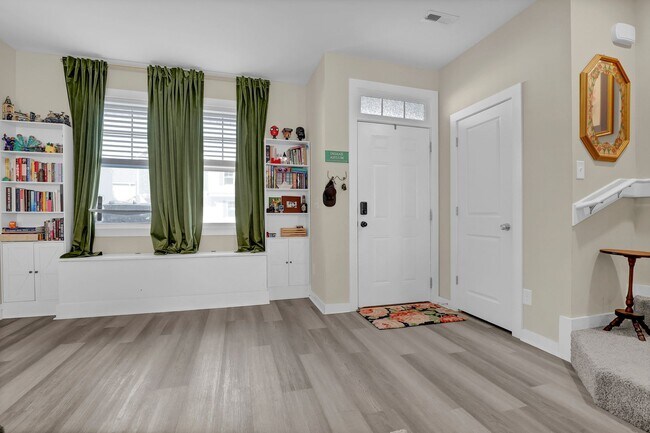 Building Photo - 328 Starfish Ln