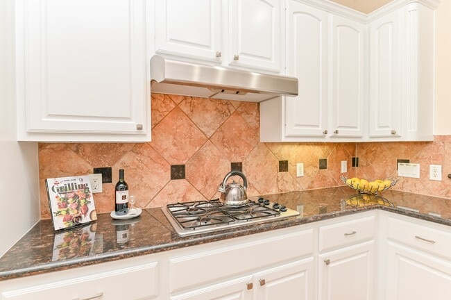 Building Photo - 1126 Sopris Dr