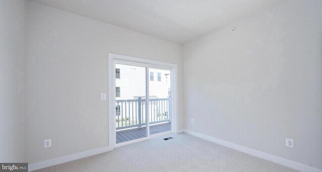 Building Photo - 20189 Northpark Dr