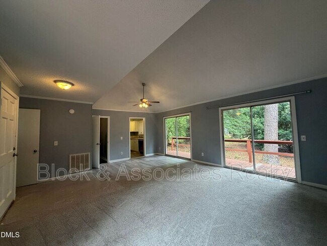 Building Photo - 378 Kittery Point Ln