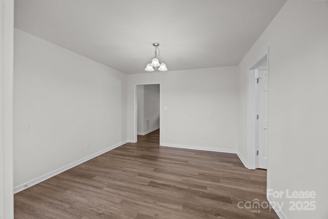 Building Photo - 130 Boulder Dr