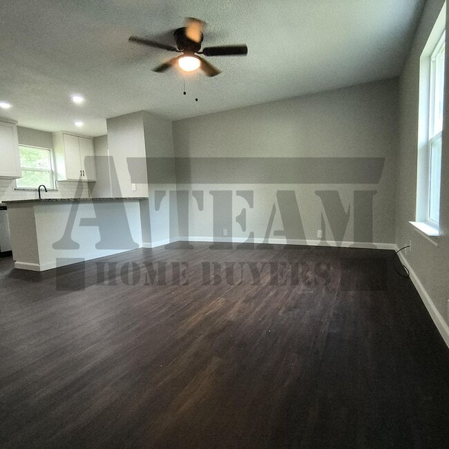 Building Photo - Beautiful 2 Bedroom 1 Bathroom for rent in Kaufman!